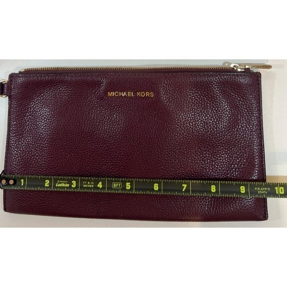 Michael Kors Leather Wristlet Wallet Clutch Burgundy Gold Tone Zipper - Picture 8 of 9